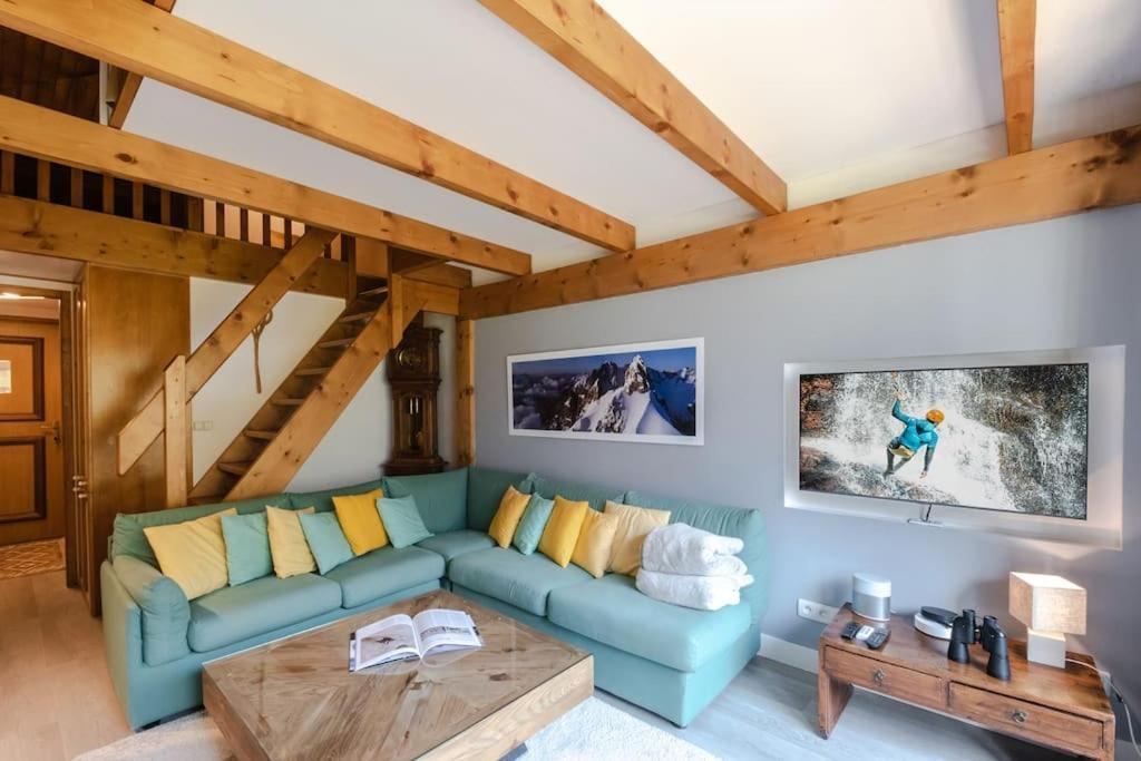 Bel Appartement Entier En Style Chalet A Chamonix Esterno foto